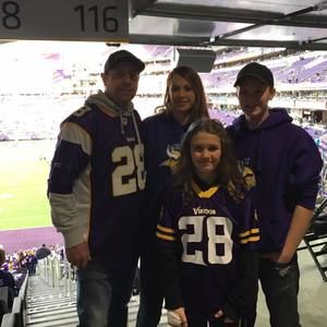 Meet your Posher, Ambree